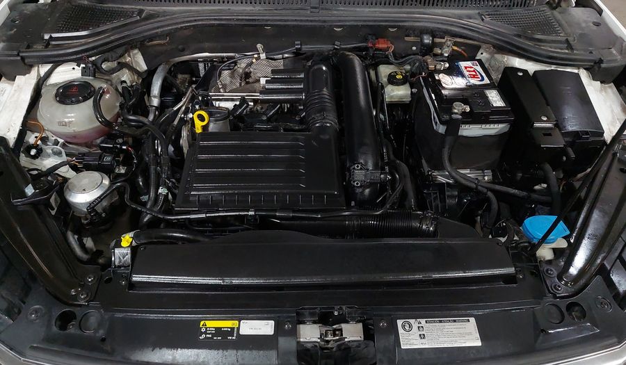 Volkswagen Jetta 1.4 R-LINE AUTO Sedan 2019