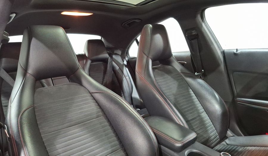 Mercedes Benz Clase Cla 2.0 CLA 250 CGI SPORT AT Coupe 2015