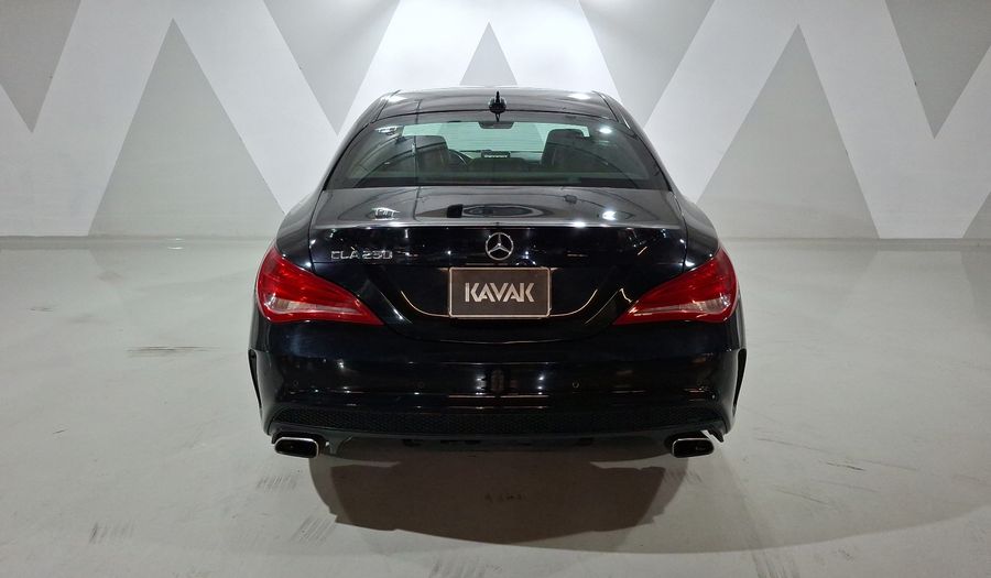 Mercedes Benz Clase Cla 2.0 CLA 250 CGI SPORT AT Coupe 2015