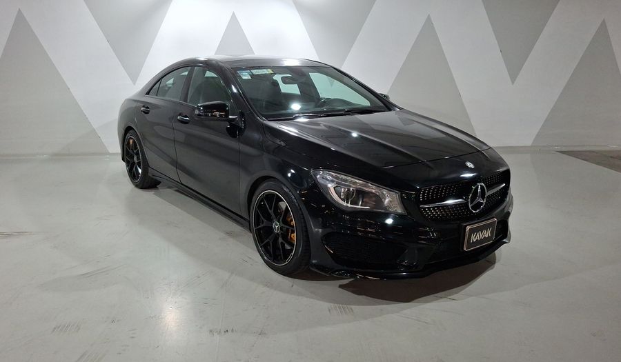 Mercedes Benz Clase Cla 2.0 CLA 250 CGI SPORT AT Coupe 2015