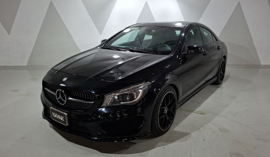 Mercedes Benz Clase Cla 2.0 CLA 250 CGI SPORT AT Coupe 2015