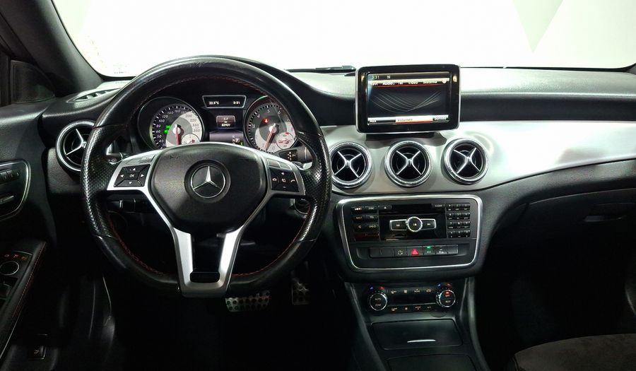 Mercedes Benz Clase Cla 2.0 CLA 250 CGI SPORT AT Coupe 2015