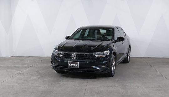Volkswagen • Jetta