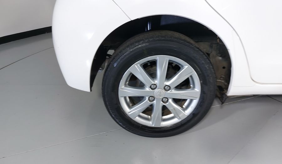Toyota Yaris 1.5 SE AT 5PTAS Hatchback 2016