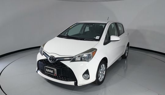 Toyota • Yaris