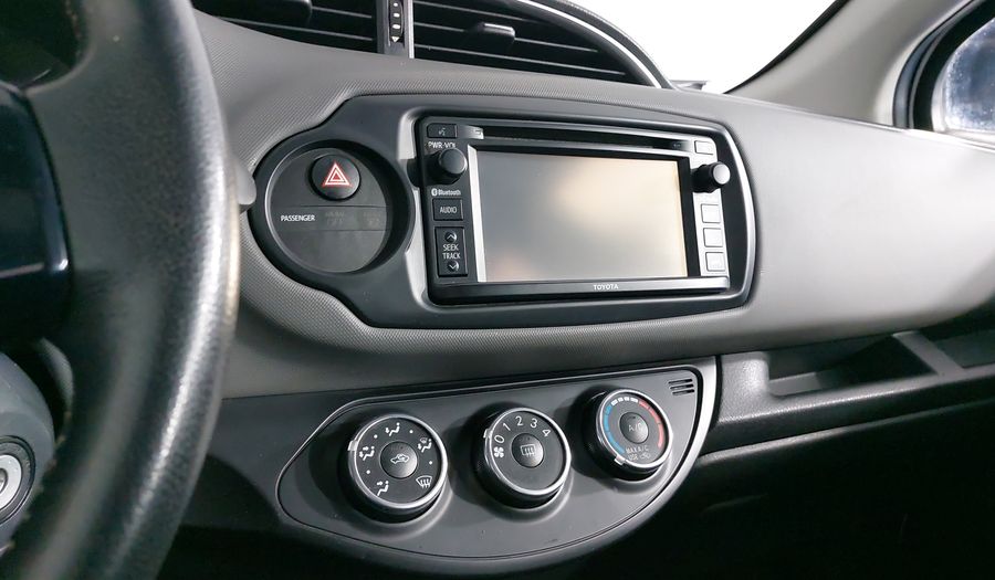 Toyota Yaris 1.5 SE AT 5PTAS Hatchback 2016