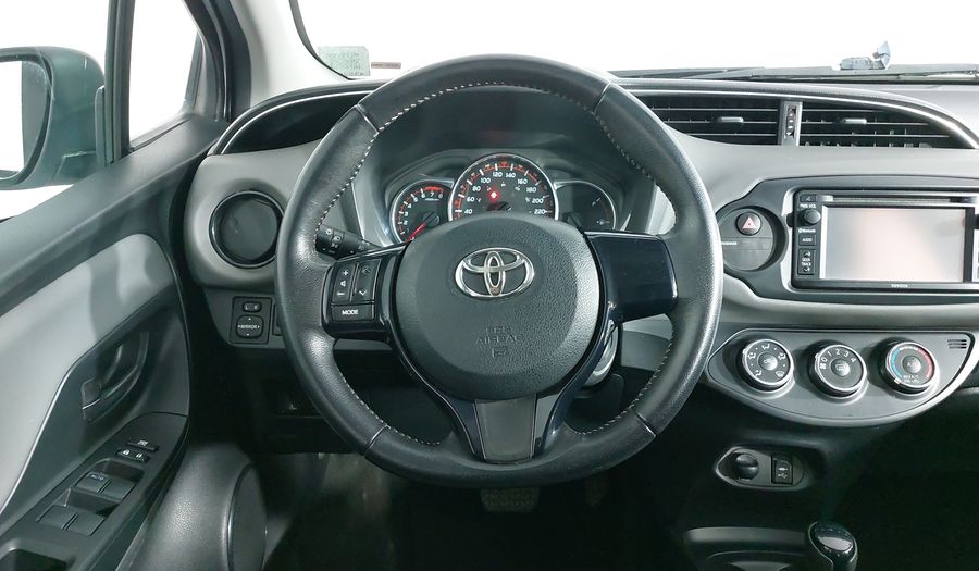 Toyota Yaris 1.5 SE AT 5PTAS Hatchback 2016
