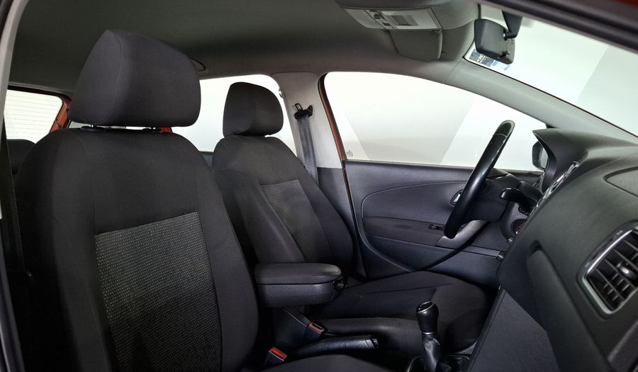 Volkswagen Polo 1.6 STD. Hatchback 2018