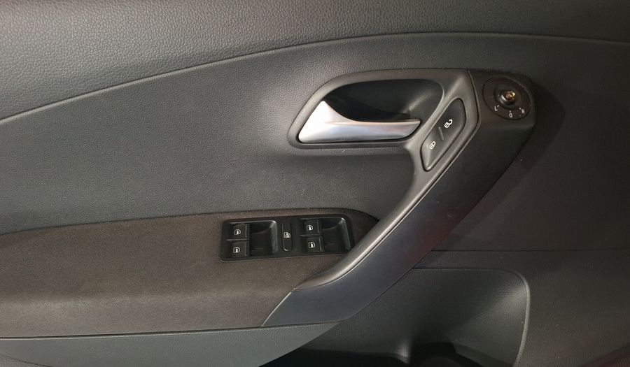 Volkswagen Polo 1.6 STD. Hatchback 2018