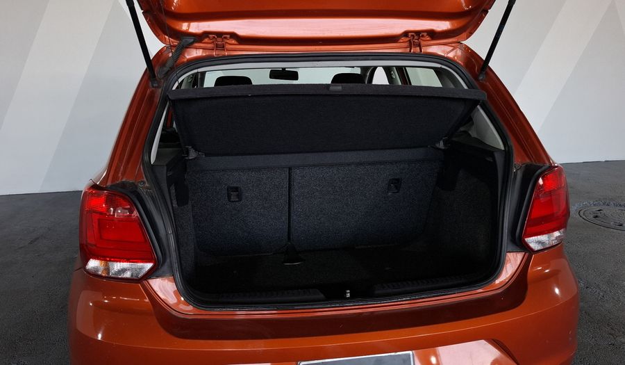Volkswagen Polo 1.6 STD. Hatchback 2018