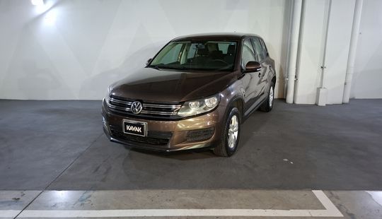 Volkswagen • Tiguan