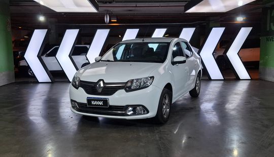 Renault • Logan