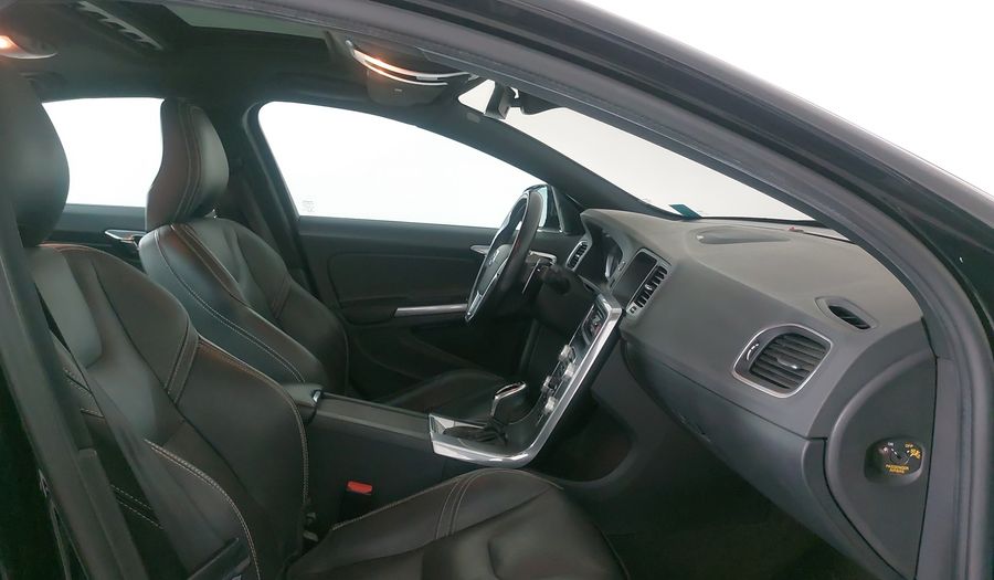 Volvo S60 2.0 DYNAMIC T5 AUTO Sedan 2017