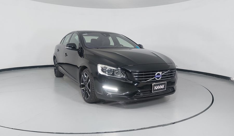 Volvo S60 2.0 DYNAMIC T5 AUTO Sedan 2017