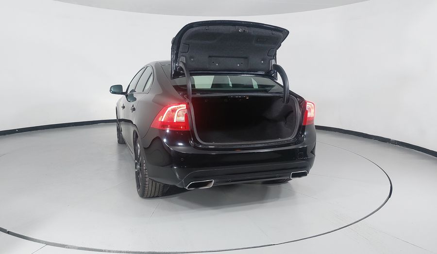 Volvo S60 2.0 DYNAMIC T5 AUTO Sedan 2017