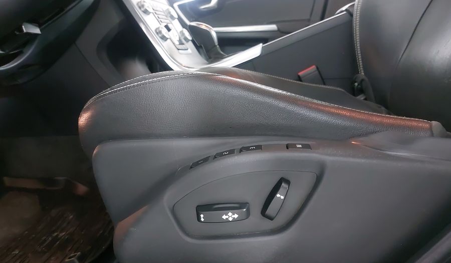 Volvo S60 2.0 DYNAMIC T5 AUTO Sedan 2017