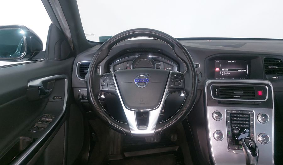 Volvo S60 2.0 DYNAMIC T5 AUTO Sedan 2017