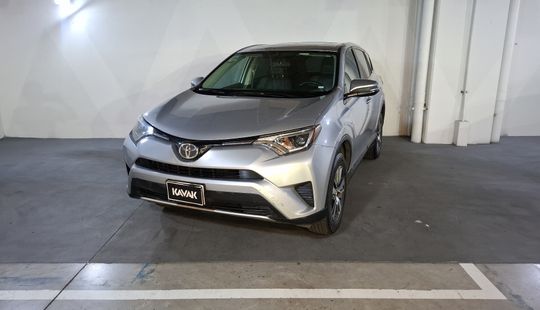 Toyota • RAV4
