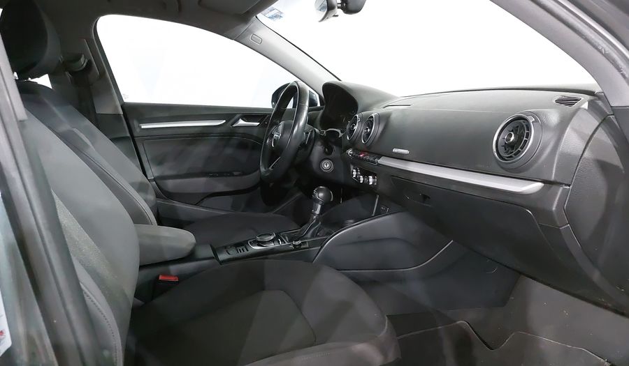 Audi A3 1.4 35 DYNAMIC DCT Sedan 2019