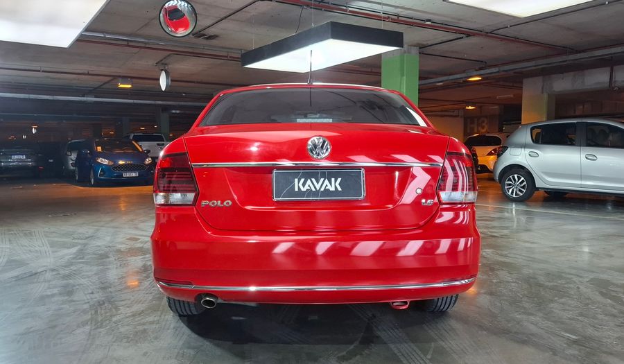 Volkswagen Polo 1.6 COMFORTLINE Sedan 2016