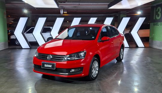 Volkswagen • Polo