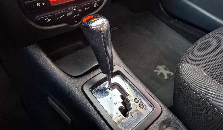 Peugeot 207 1.6 XT TIPTRONIC COMPACT Hatchback 2011