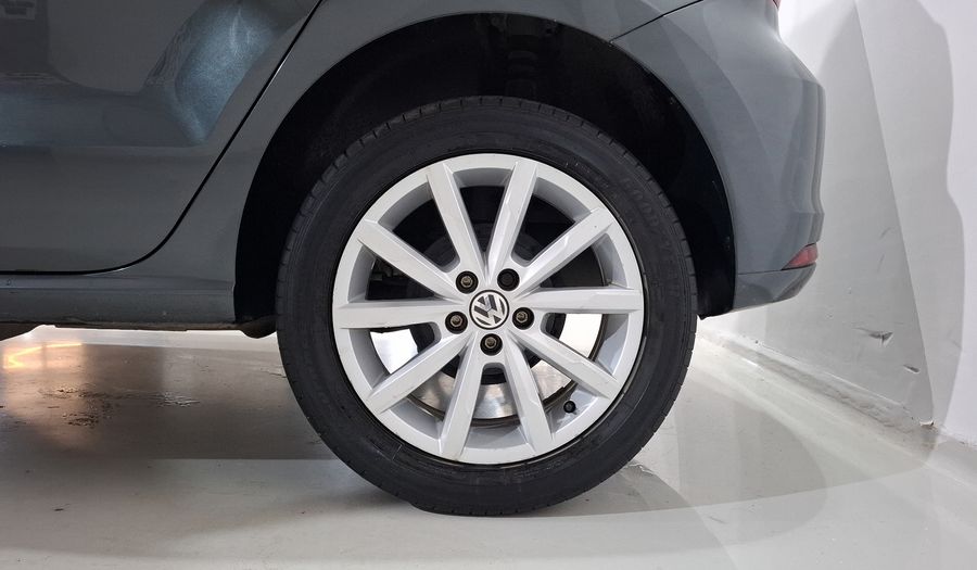 Volkswagen Polo 1.6 SOUND MT Hatchback 2020