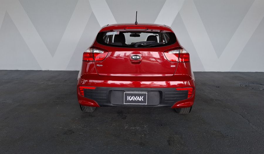 Kia Rio 1.6 LX MT Hatchback 2017
