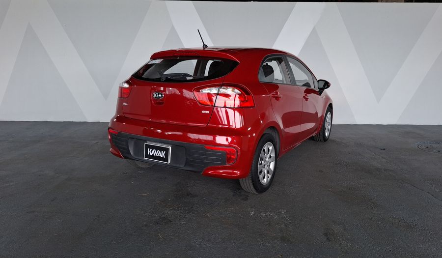 Kia Rio 1.6 LX MT Hatchback 2017