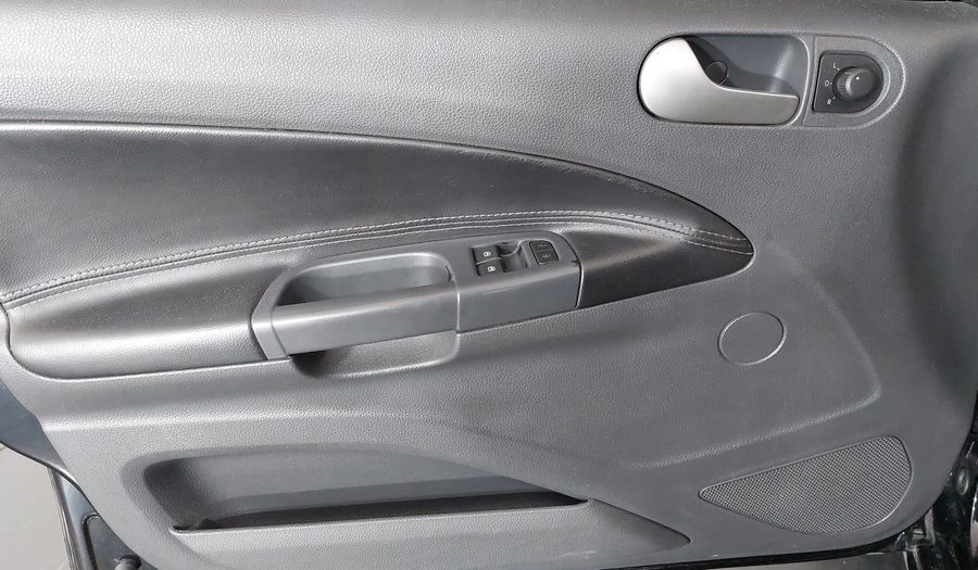 Volkswagen Voyage MI COMFORTLINE Sedan 2015