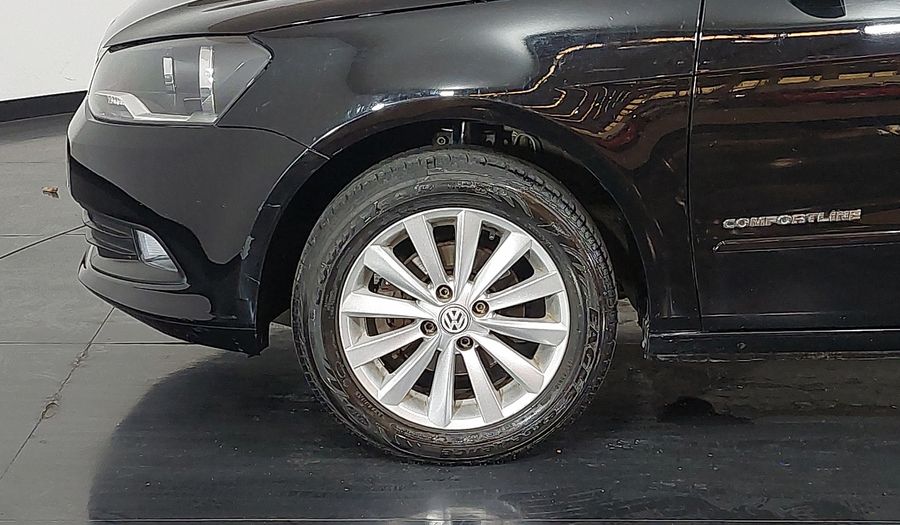 Volkswagen Voyage MI COMFORTLINE Sedan 2015