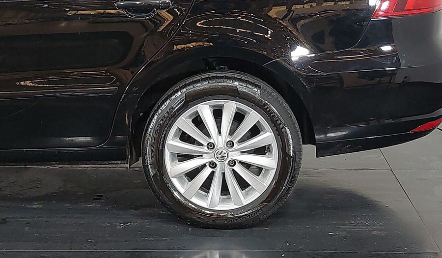 Volkswagen Voyage MI COMFORTLINE Sedan 2015