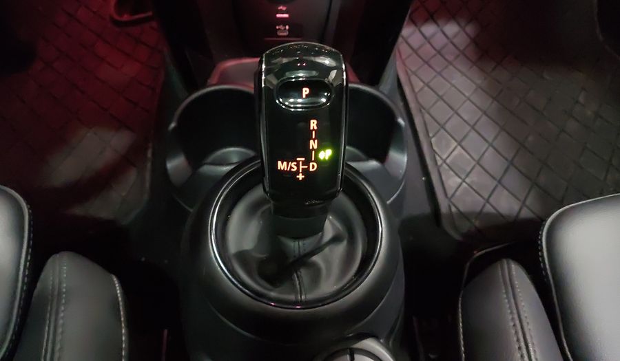 Mini Cooper S 2.0 COOPER CLASSIC DCT Hatchback 2022