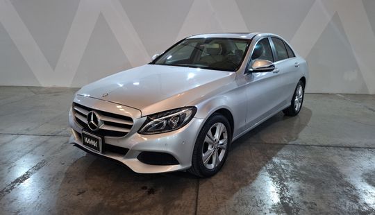 Mercedes Benz • Clase C