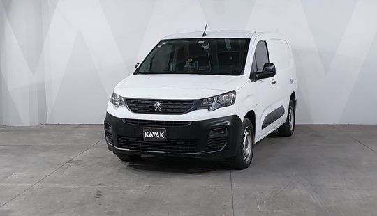 Peugeot • Partner