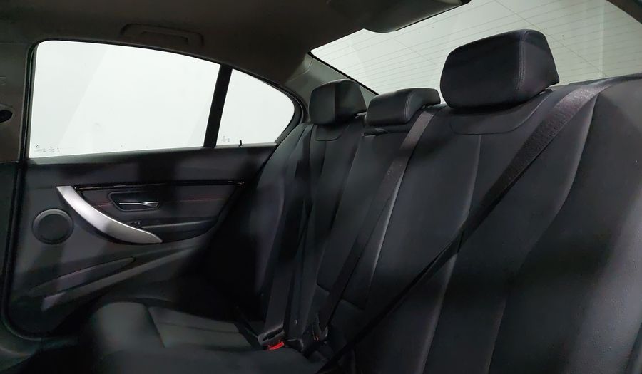 Bmw Serie 3 2.0 320IA SPORT LINE AUTO Sedan 2017