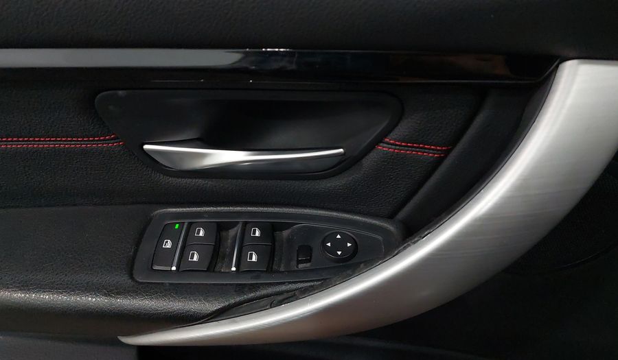 Bmw Serie 3 2.0 320IA SPORT LINE AUTO Sedan 2017