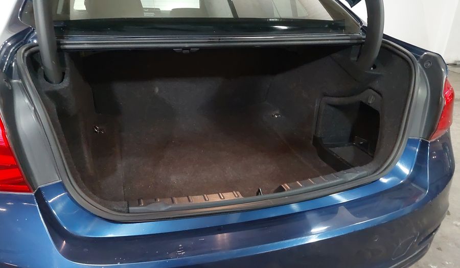 Bmw Serie 3 2.0 320IA SPORT LINE AUTO Sedan 2017