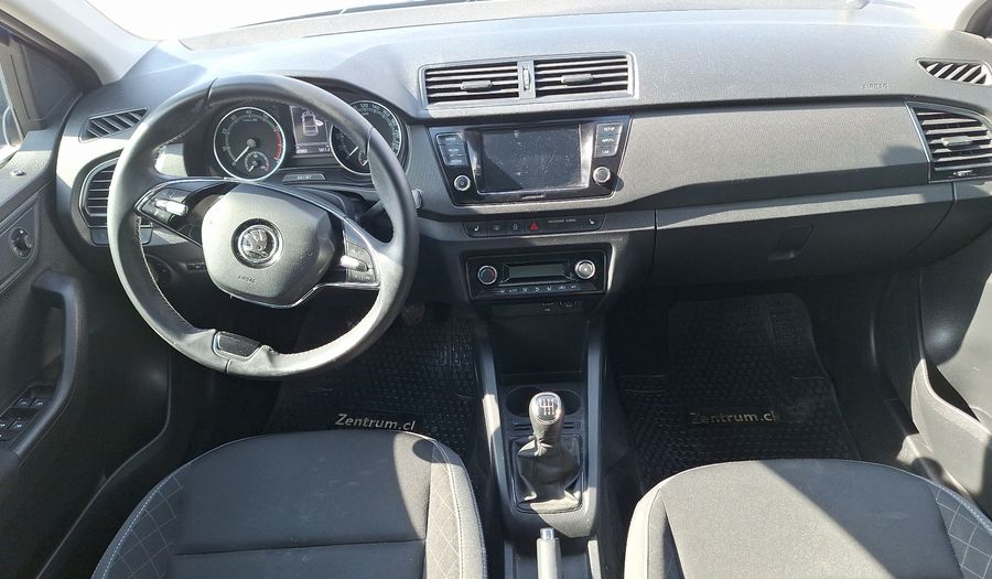 Skoda Fabia 1.0 AMBIENTE 110 HP Hatchback 2021