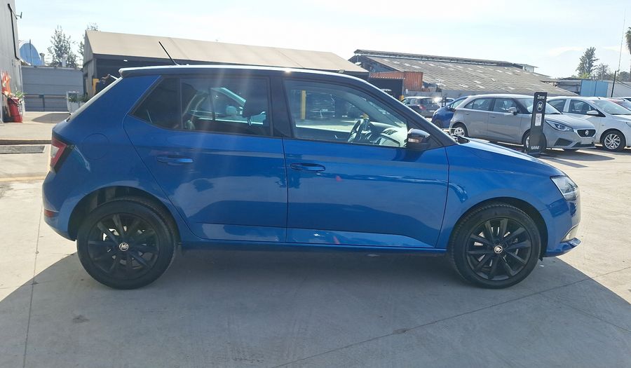 Skoda Fabia 1.0 AMBIENTE 110 HP Hatchback 2021