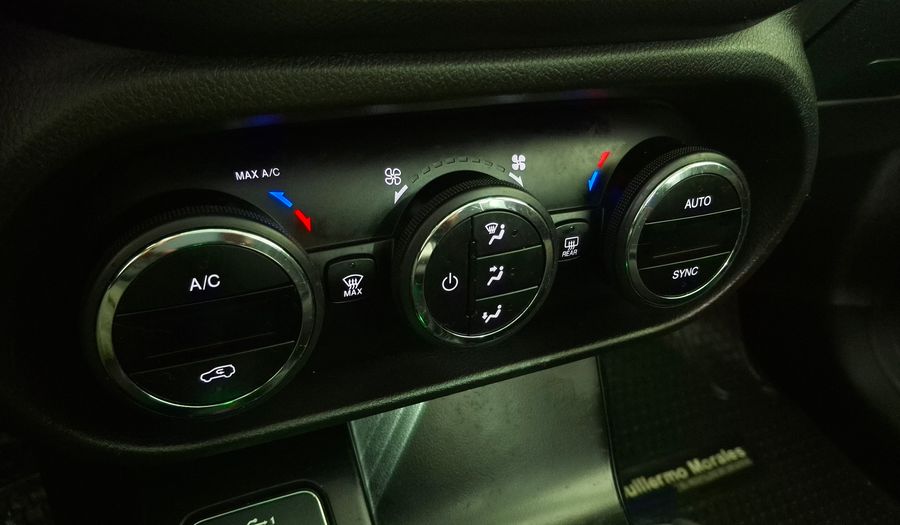 Ram 1000 1.8 BIG HORN AUTO DC Pickup 2021
