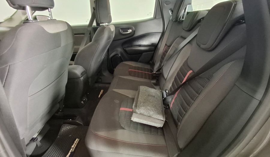 Ram 1000 1.8 BIG HORN AUTO DC Pickup 2021