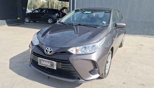 Toyota • Yaris