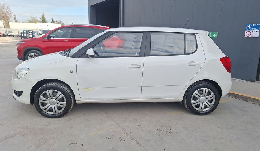Skoda Fabia 1.6 ACTIVE Hatchback 2014