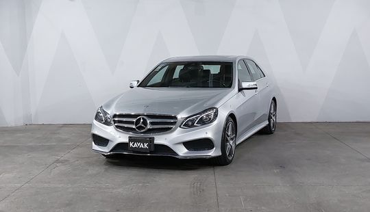 Mercedes Benz • Clase E