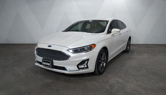 Ford • Fusion