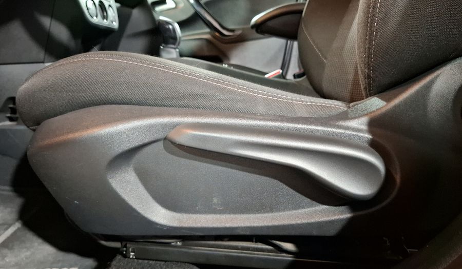 Peugeot 301 1.6 HDI ALLURE SPA Sedan 2022