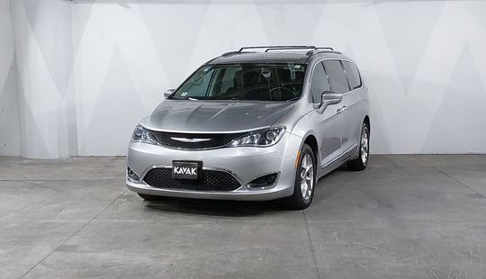 Chrysler • Pacifica