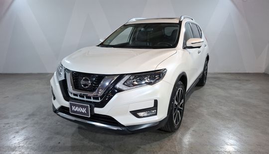 Nissan • X-Trail