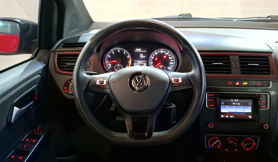 Volkswagen Crossfox 1.6 CROSSFOX PAQ 10 ANIOS MT Hatchback 2017